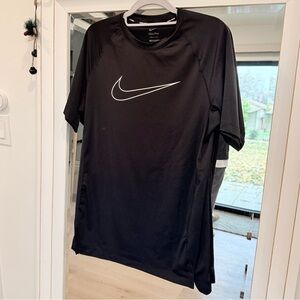 NWOT! Nike Pro Dri-Fit short sleeve top